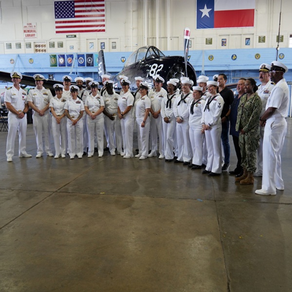 The museum provides opportunities such as a Veterans' Day Hangar Dinner Dance, honoring veterans who share detailed stories of the historic aircraft. 