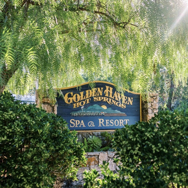 Calistoga sits on a geothermal hotspot, which feeds natural hot mineral springs used in spas and resorts. 