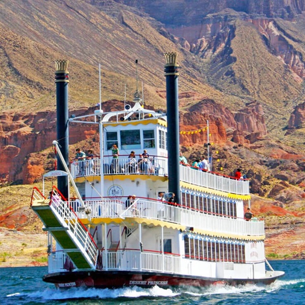 Lake Mead National Recreation Area borders the city, offering opportunities for boating, fishing, kayaking, hiking, and wildlife viewing. 