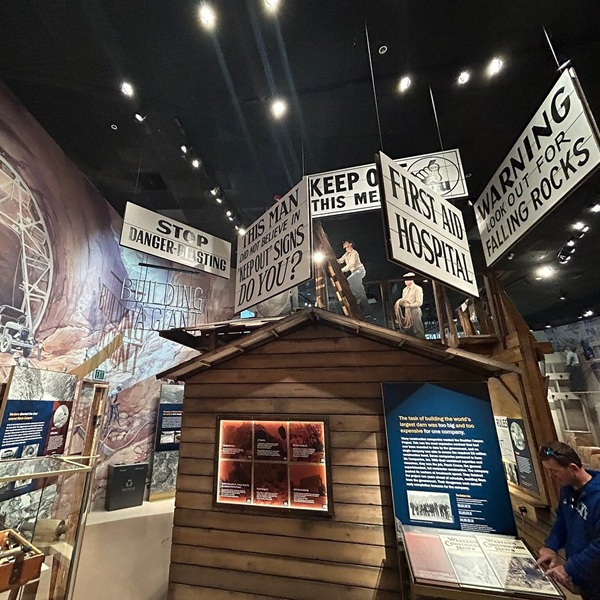 Hoover Dam Visitor Center  - Webpage Image