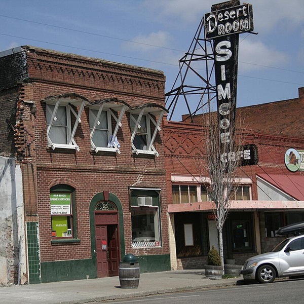 Downtown Goldendale features charming shops, local eateries, and historic buildings, providing a quaint and welcoming atmosphere for visitors. 