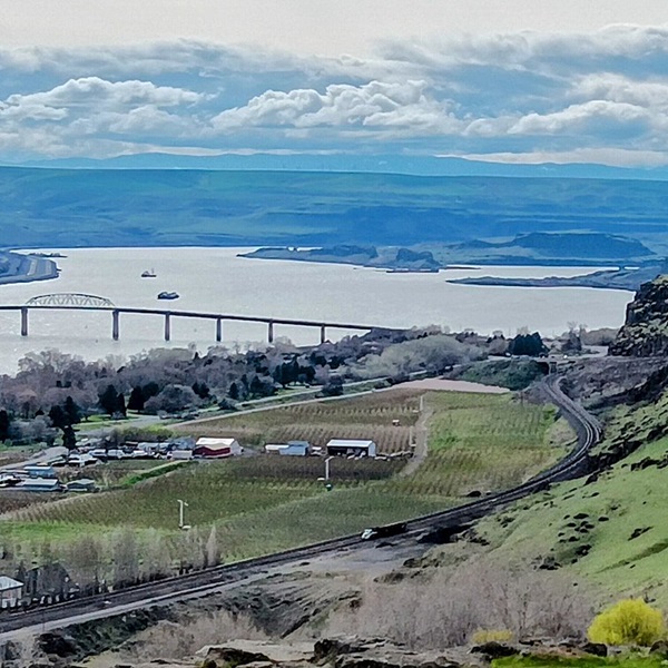 Maryhill Stonehenge offers breathtaking views of the Columbia River Gorge, making it a perfect spot for photography and scenic contemplation. 