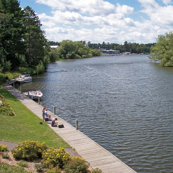 Eagle River is famously situated on a chain of 28 interconnected lakes and provides abundant opportunities for boating, fishing, and other water-based activities. 