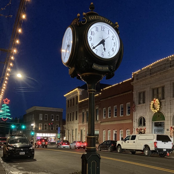 The downtown area is listed on the National Register of Historic Places, featuring well-preserved buildings, boutique shops, art galleries, and local restaurants. 