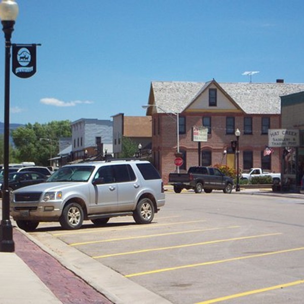 Saratoga is a small town with a rich history, known for its natural hot springs and its location in the heart of Wyoming's Carbon County. 