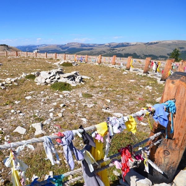 The site continues to be used for spiritual and ceremonial purposes by Native American tribes and visitors are encouraged to respect the sanctity of the site and be mindful of ongoing ceremonies. 