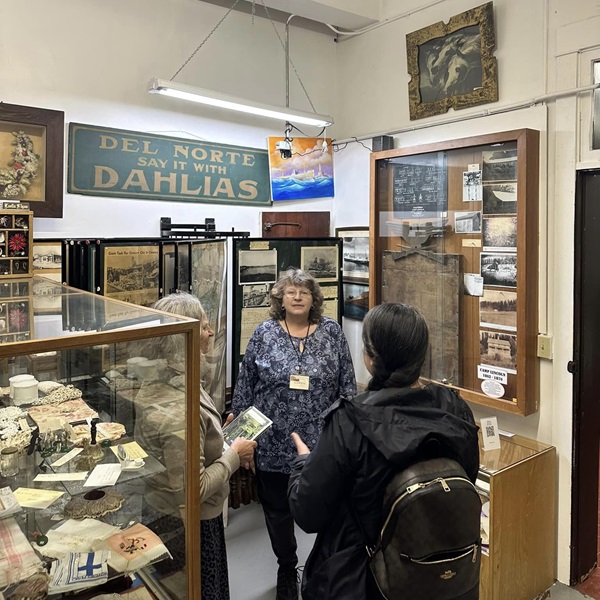 Many of the exhibits in the museum are the result of donations from local families, making the collection deeply tied to the community’s personal and collective memories. 