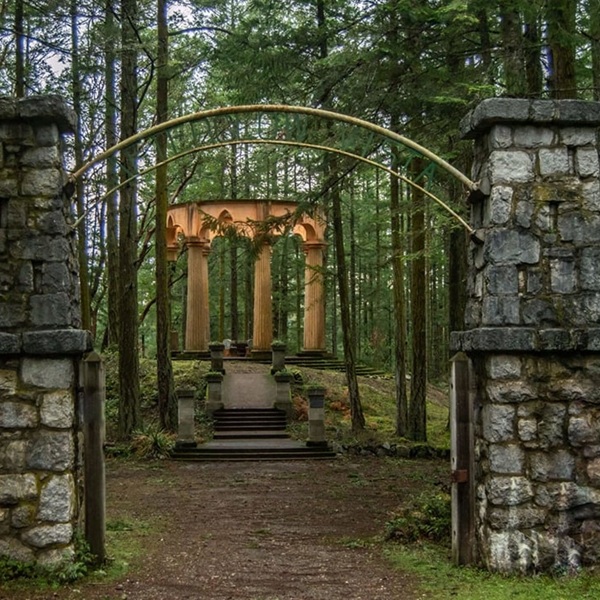 McMillin Memorial Mausoleum     - Webpage Image