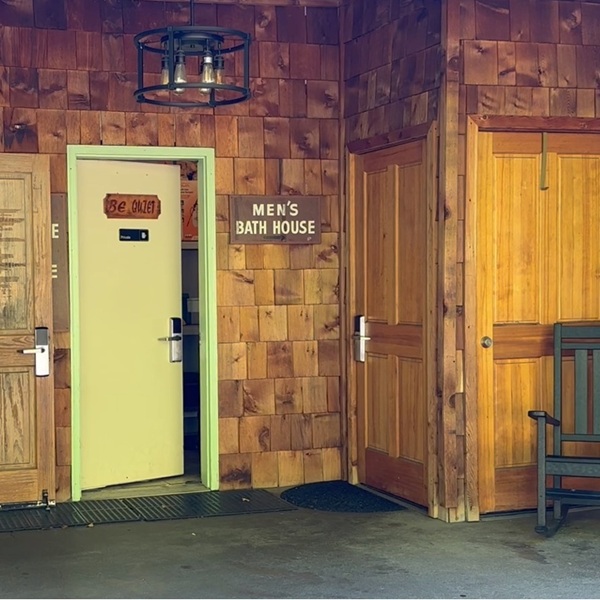 The mineral spa remains the resort's signature attraction, drawing visitors seeking relaxation and traditional hydrotherapy treatments rather than luxury spa services.