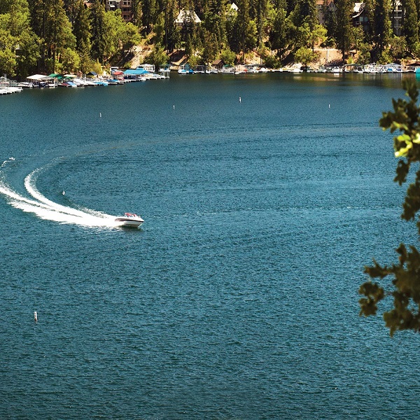 Lake Arrowhead is a destination resort area with a wide range of four season activities. 