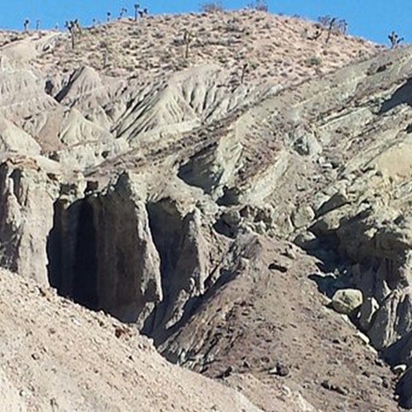 The Rainbow Basin provides many recreational opportunities for off-highway vehicle riders, hikers, rockhounds, and geologists. 