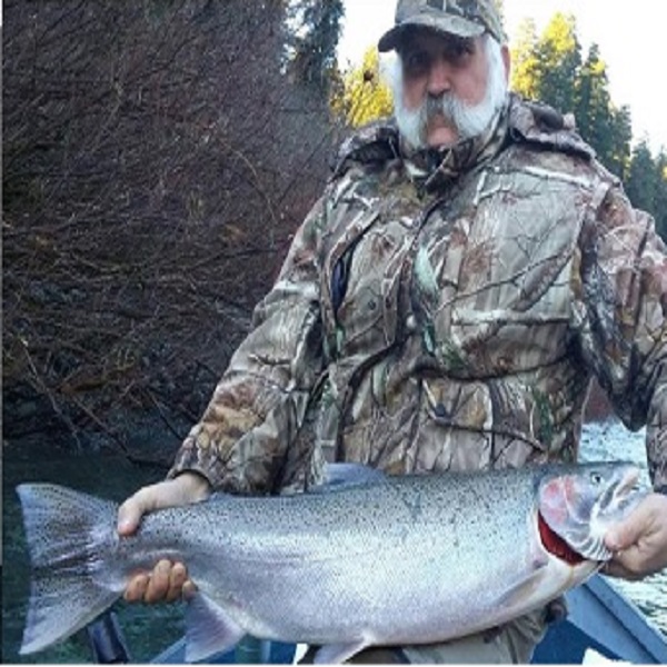 Record-size salmon and steelhead are pulled from the Smith and Klamath rivers each year. River guides know the spots where they run. 