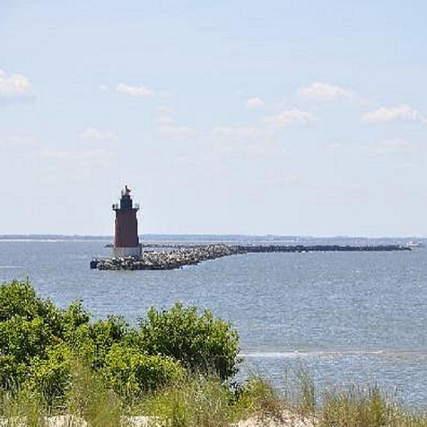 Visit the point overlook to see both the East End Breakwater and the Harbor of Refuge lighthouses. 