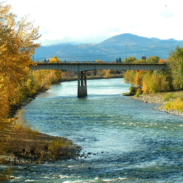 A portion of the Pend Oreill Scenic Byway follows the Clark Fork River. 
