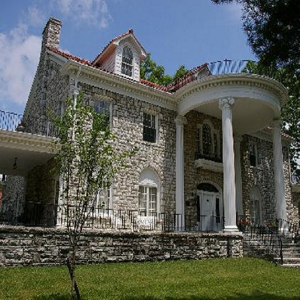 The historic Beaumont Inn is the oldest family run inn in the state. 