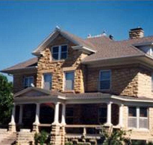 Visitors can take a walking tour of the town’s numerous Victorian homes. 