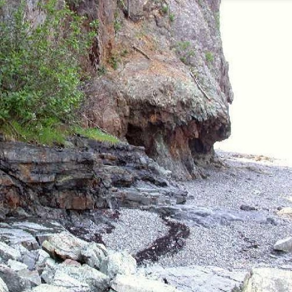 Inclined faults provide the roofs of these “ovens.” 