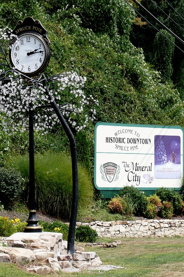 Mitchell County Chamber of Commerce - Display Image
