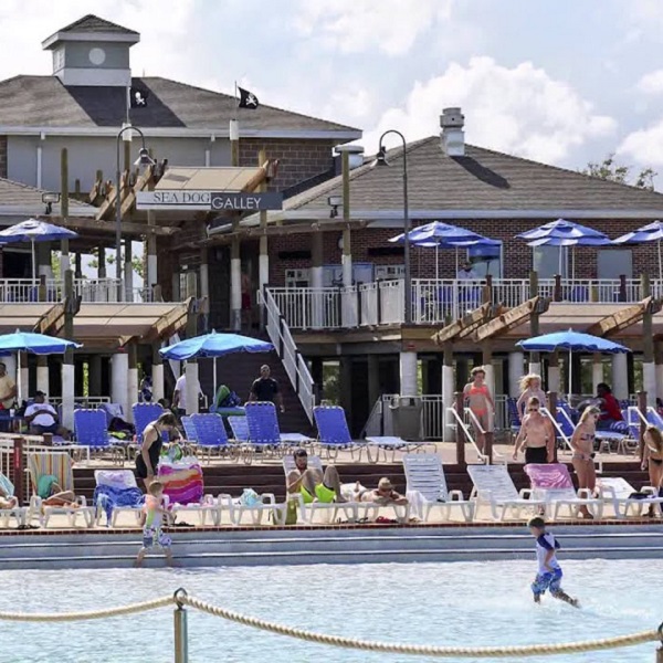 Buccaneer Bay is a 4.5-acre water park overlooking the Gulf of Mexico. The Wave Pool can generate up to eight different wave patterns, simulating deep ocean swales, body surfing and beach crashing waves to name just a few.