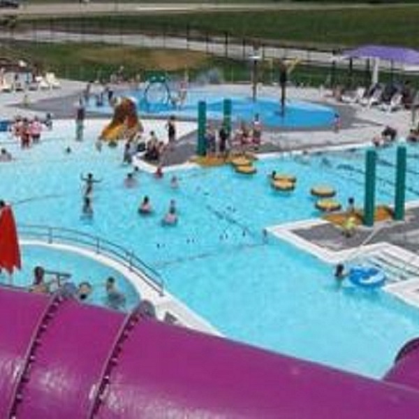Wood River has a huge aquatic center available to residents and visitors alike. 