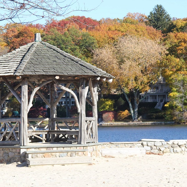 Mountain Lakes is a planned resort community perfect for “Getaways.” 