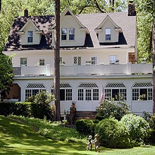 Example of a Hapgood property within the planned community. 