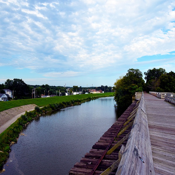 Piqua’s 12.5 mile long Linear Park is connected to the Great Miami River Recreational Trail.