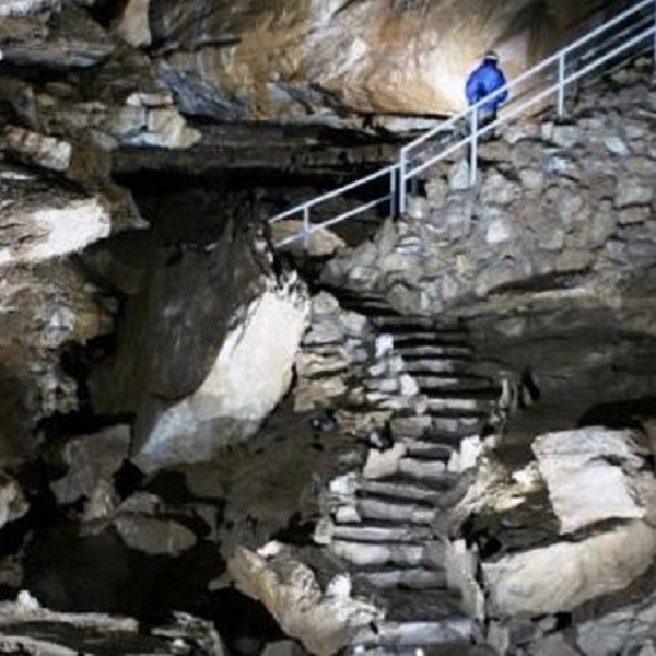 The Ghost Room of the Oregon Caves is a popular attraction. 