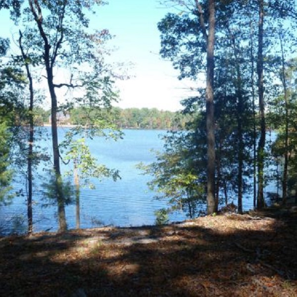 Lake Murray is one of the countries largest man-made lakes, and offers recreational opportunities on and off the water. 