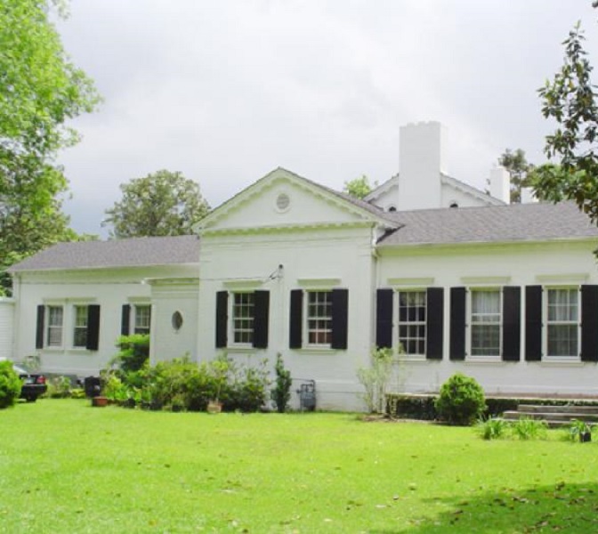 Whitehall was built as a winter cottage for Robert R. McCormick, one of the owners of the Chicago Tribune. 