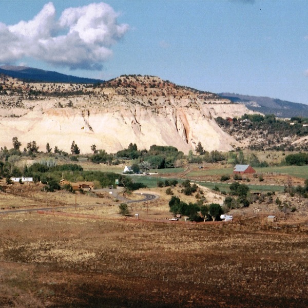 Escalante is a historic pioneer town set at the entrance to Brice Canyon National Park. 