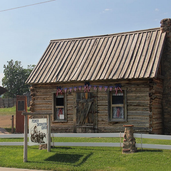 Escalante museums offer information and exhibits about the early pioneers who settled here. 