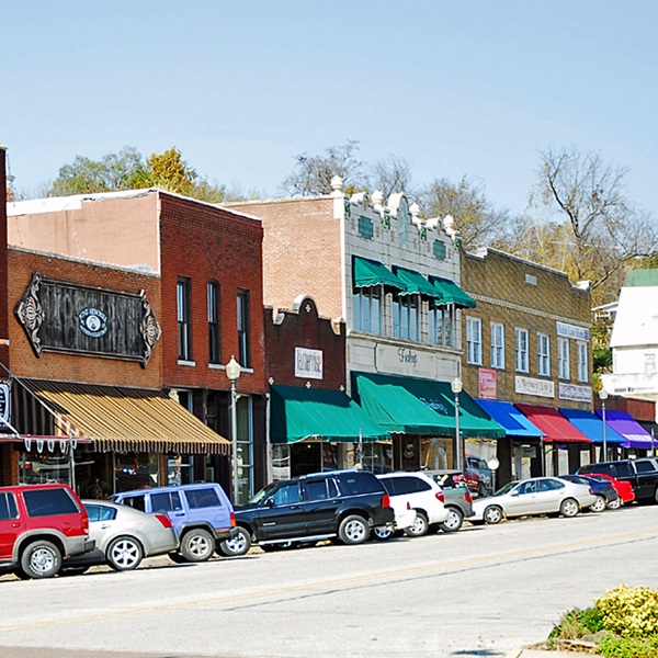 Downtown Harrison is listed on the National Register of Historic Places. It features several brick buildings that date back to the late 19th and early 20th centuries. 