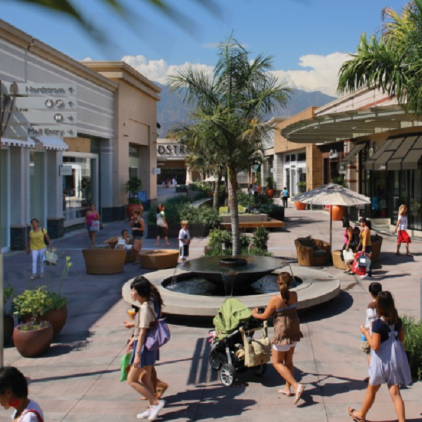 Shopping enthusiasts will enjoy exploring Westfield Santa Anita, a premier shopping destination in Arcadia. 