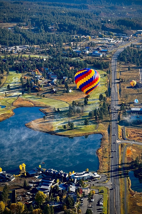 Rocky Mountain Balloon Adventures      - Display Image