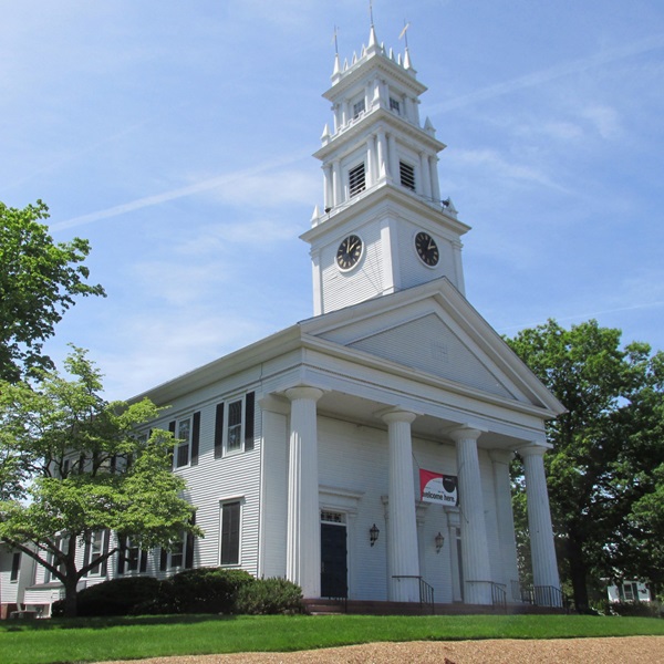 The First Congregational Church was established in 1727, just five years after the town's founding. 