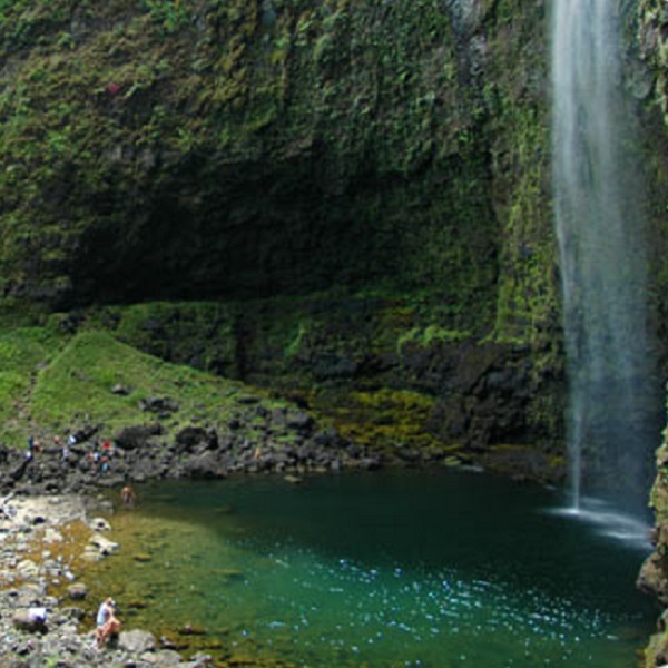 The Hanakapi’ai Falls plunge pool is deep and great for swimming. 