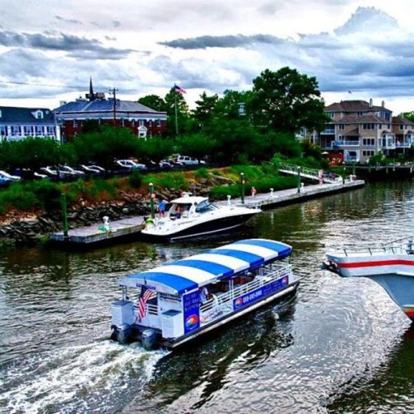 Cape Water Tours offers a diverse selection of tours and cruises, from dolphin watching and eco-tours to lighthouse cruises. 