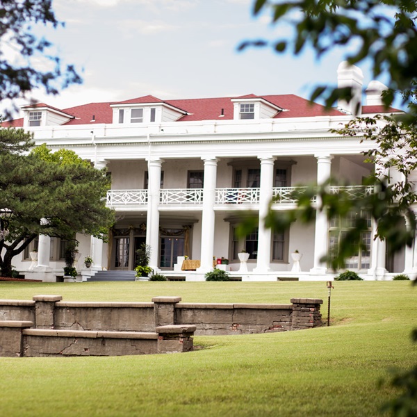 The Brown Mansion     - Webpage Image