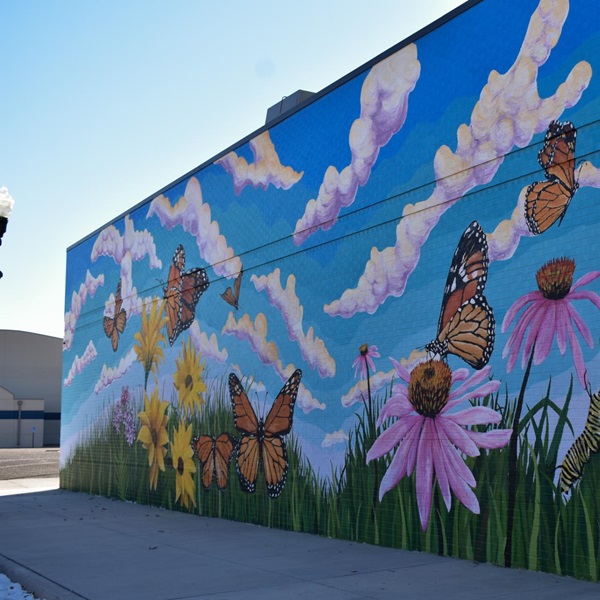Garden City is a haven for art lovers, with numerous galleries showcasing local and regional artists.  