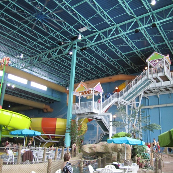 Parrot Cove Water Park     - Webpage Image
