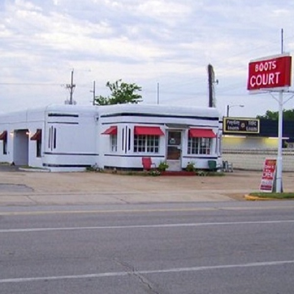 The Boots Auto Court is a nostalgic motel located on historic Route 66, which runs through Carthage.