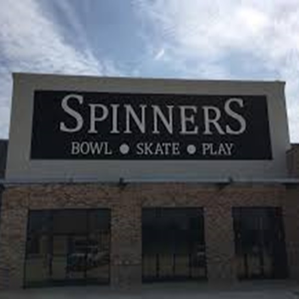 Along with private businesses, the town maintains several parks and recreational facilities, providing opportunities for outdoor sports and leisure activities.