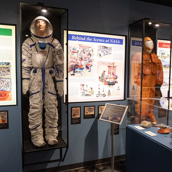 One of the museum’s most notable features is the International Space Hall of Fame, which honors individuals who have made significant contributions to space science. 