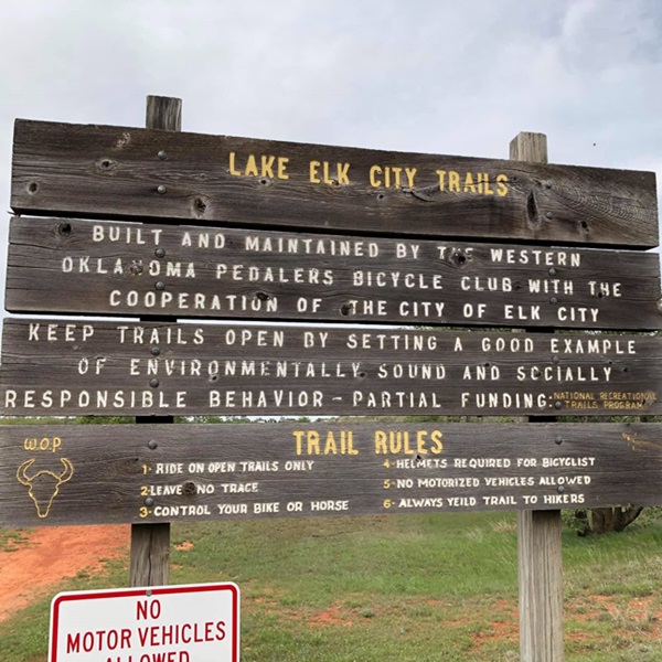 Along the trail, cyclists can discover points of interest such as historical markers, interpretive signs, and scenic overlooks.