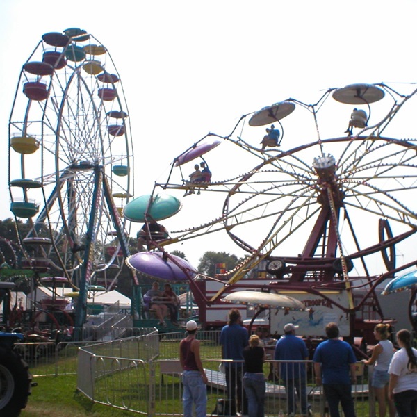 From live music performances to carnival rides and games, the fair offers entertainment options for visitors of all ages.