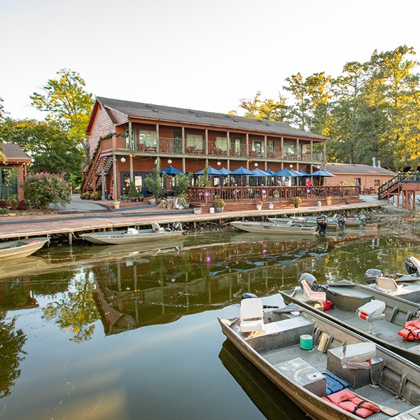 Take a stroll through downtown Union City to admire its historic architecture and charming atmosphere. You'll find a variety of shops, restaurants, and cafes to explore, as well as events and festivals throughout the year.