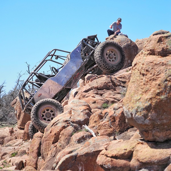 Whether a seasoned off-road warrior or a curious beginner, Katemcy Rocks offers trails for all skill levels. Visitors navigate technical rock gardens, conquer steep climbs, and master the art of suspension control. 
