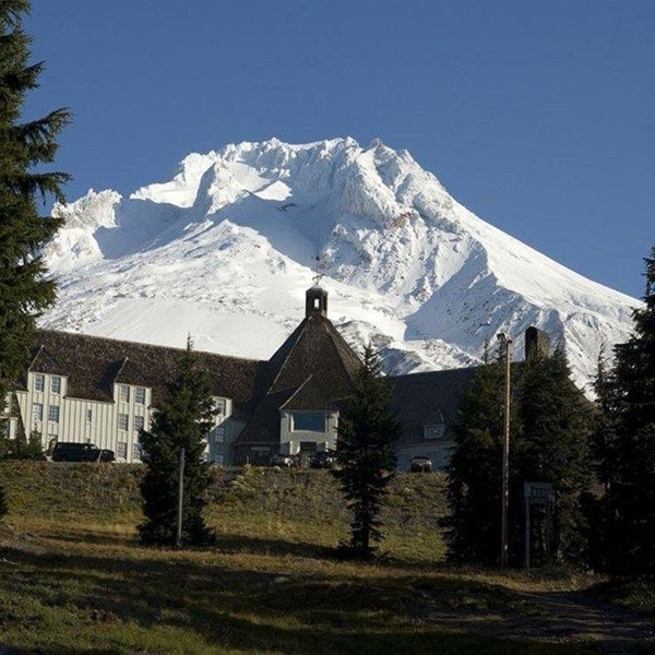 Suggested image for The Timberline Lodge 
