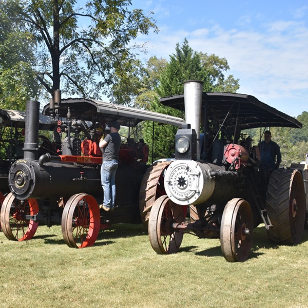 Throughout the year, Morganton hosts various cultural events and festivals that showcase the region's heritage and traditions. 